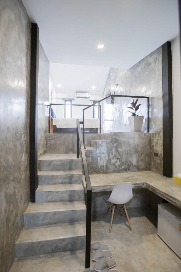 In My Place Cafotel Khlong Thom Ngoại thất bức ảnh