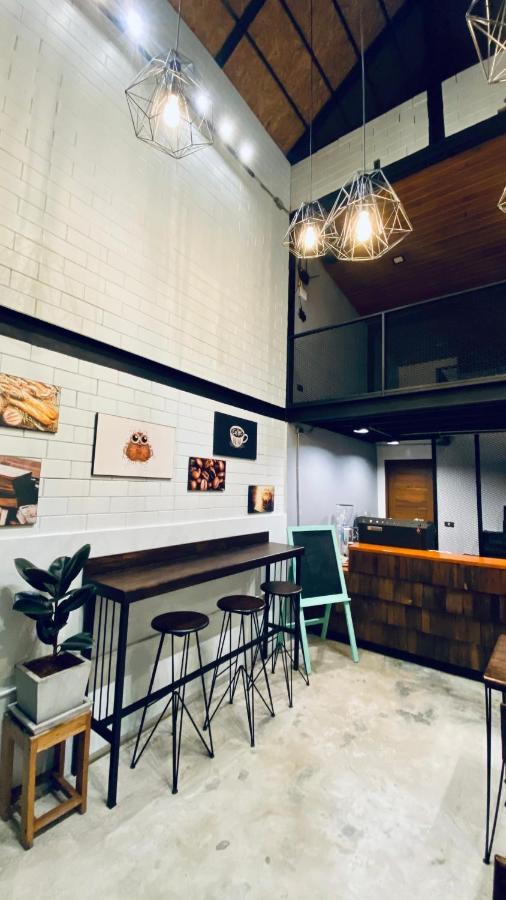In My Place Cafotel Khlong Thom Ngoại thất bức ảnh