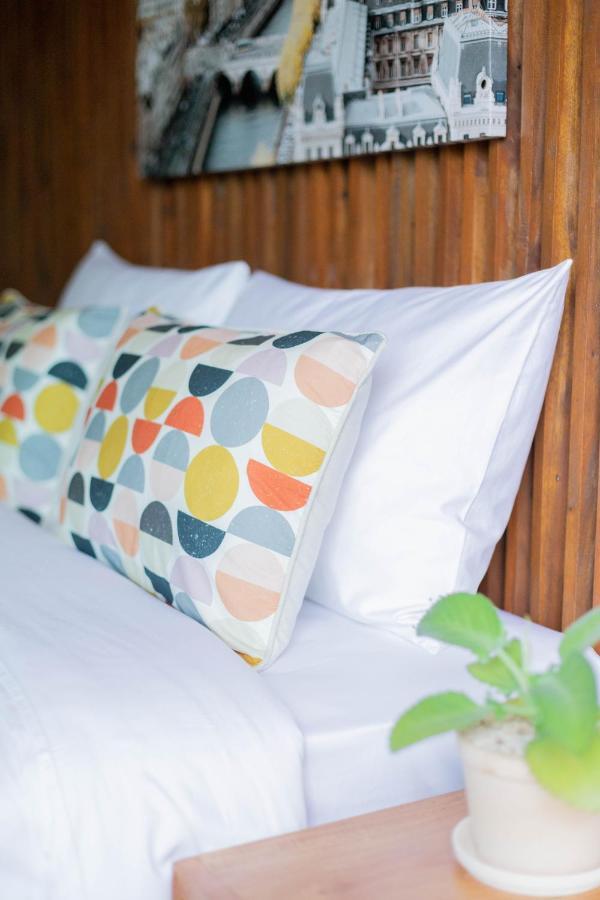 In My Place Cafotel Khlong Thom Ngoại thất bức ảnh