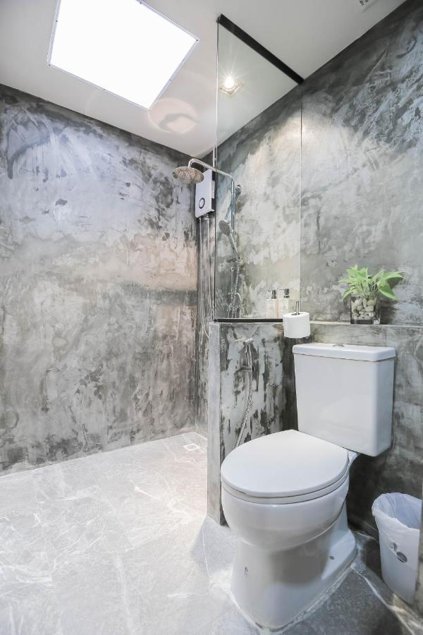 In My Place Cafotel Khlong Thom Ngoại thất bức ảnh