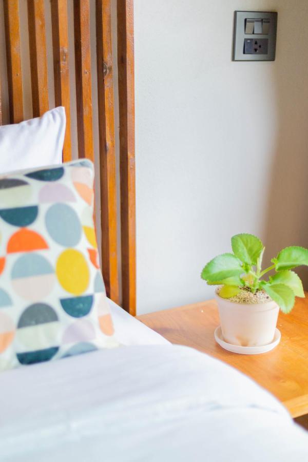 In My Place Cafotel Khlong Thom Ngoại thất bức ảnh